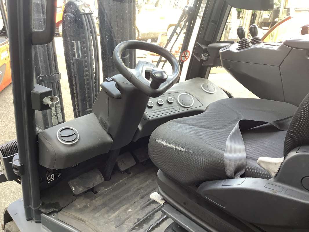 Linde-H25D-01