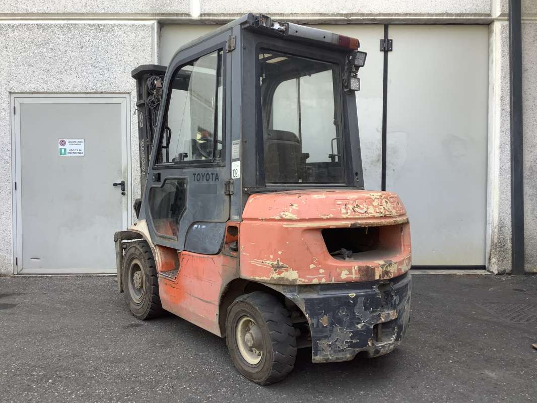 Toyota-7FDF25
