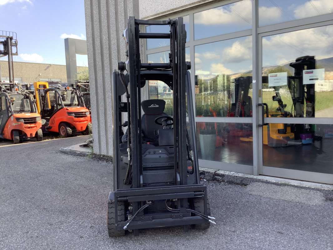Linde-E18L-02