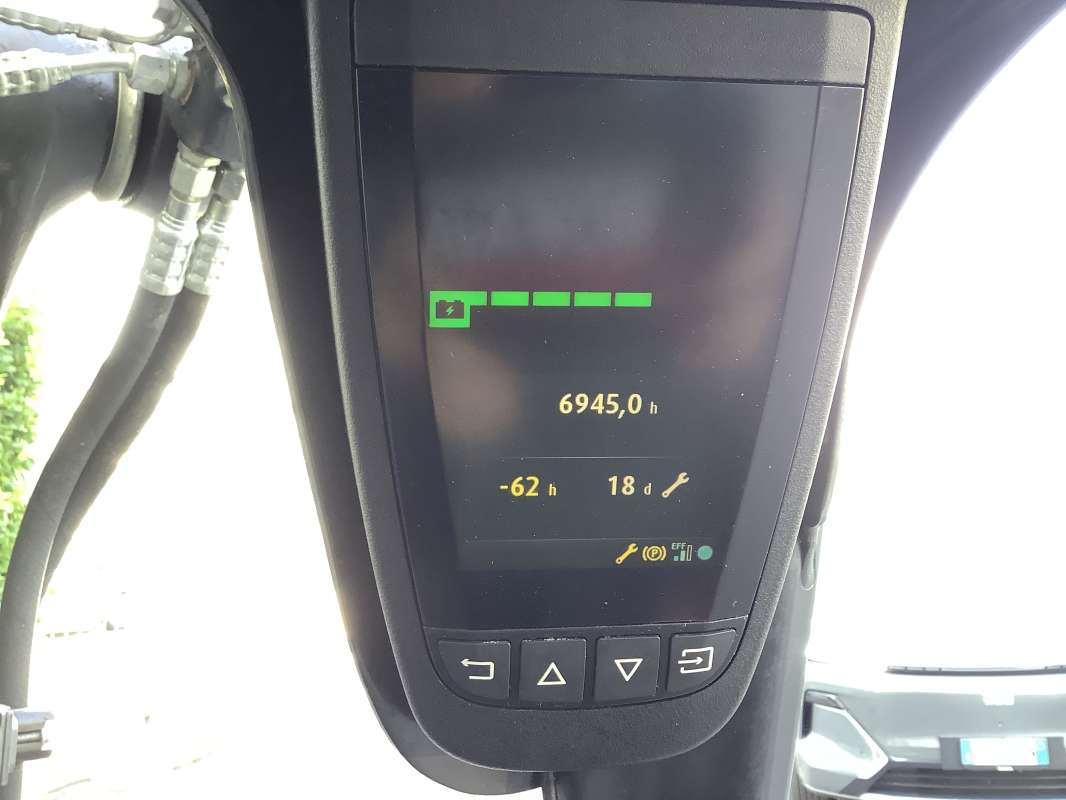 Linde-E18L-02