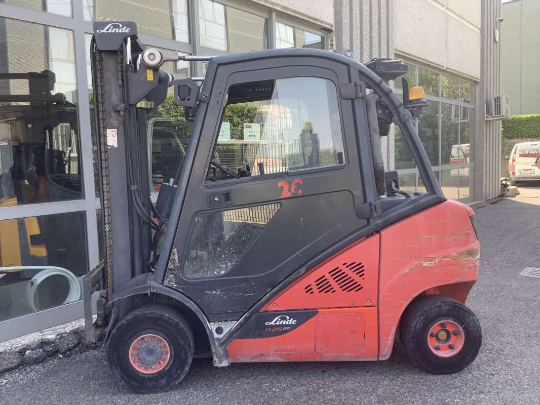 Linde-H25D-02