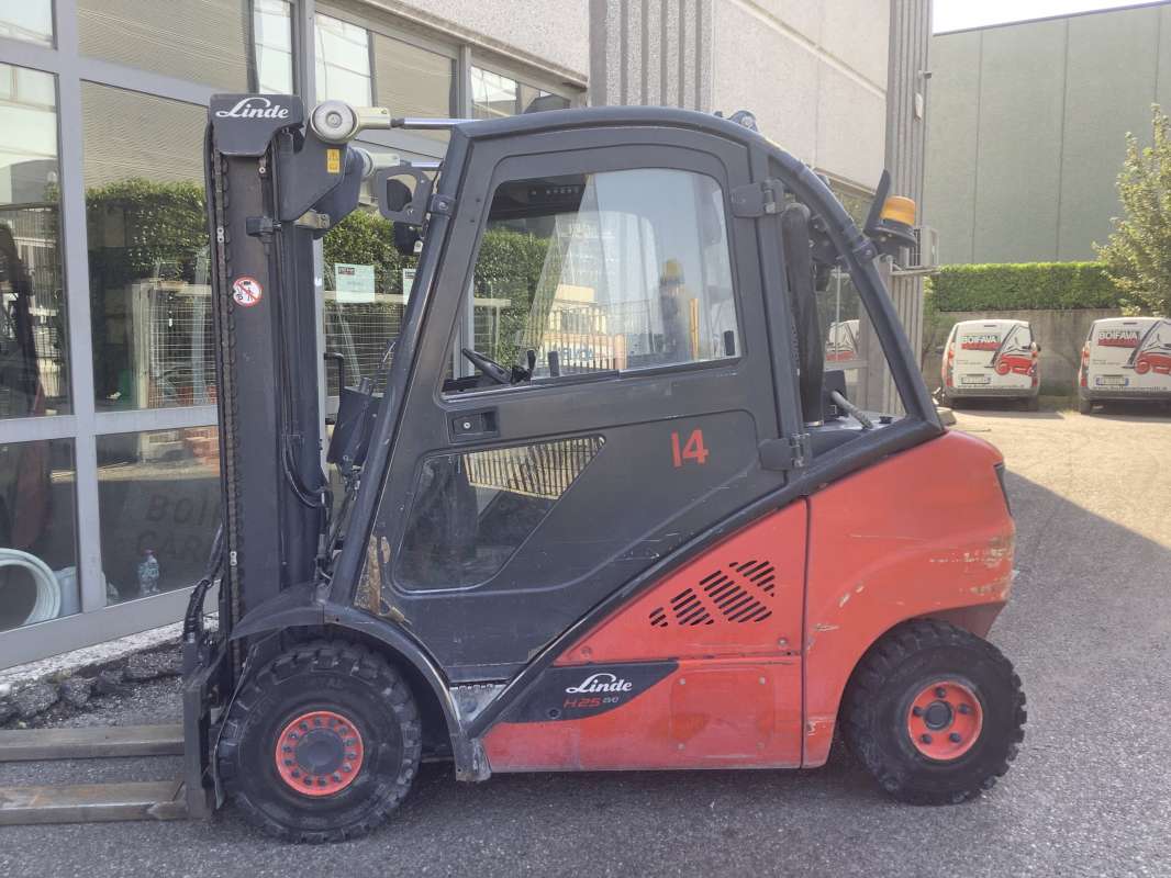 Linde-H25D-02