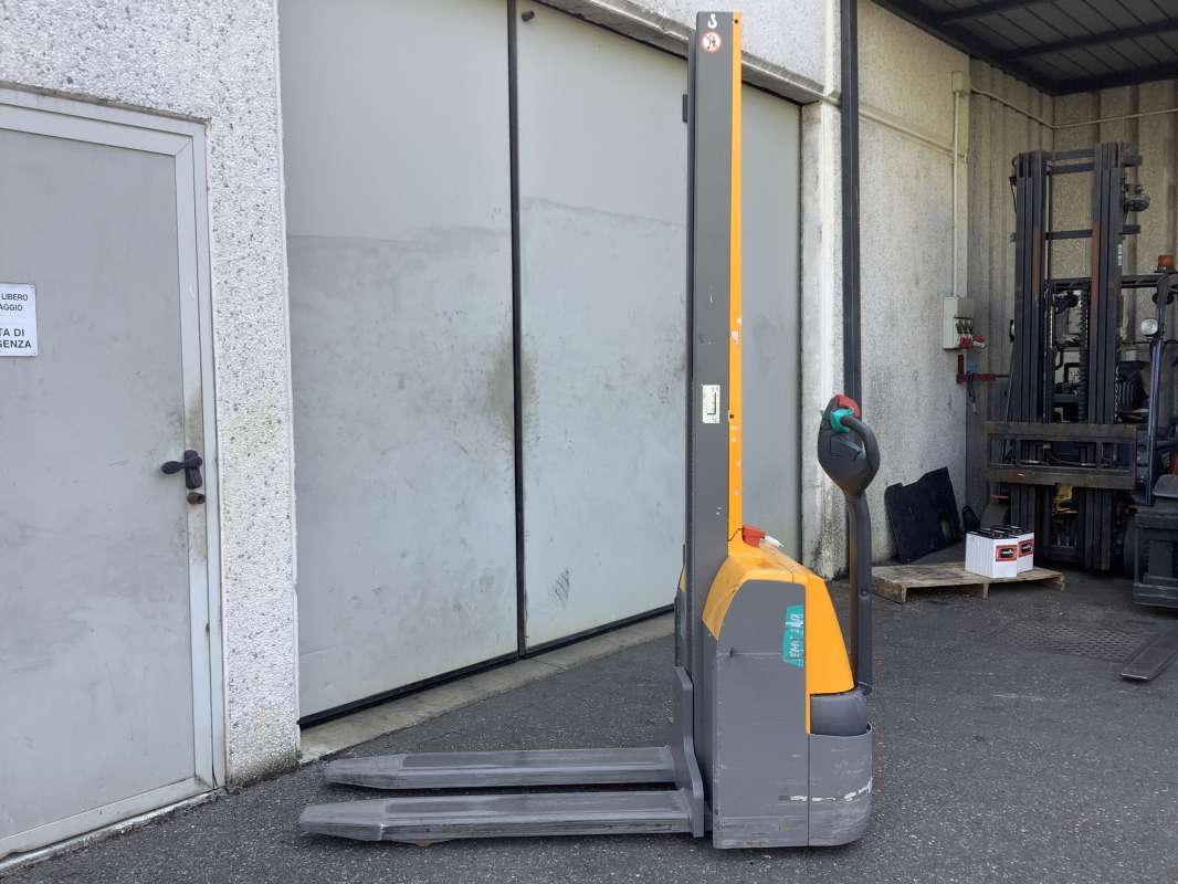 Jungheinrich-EMC 110