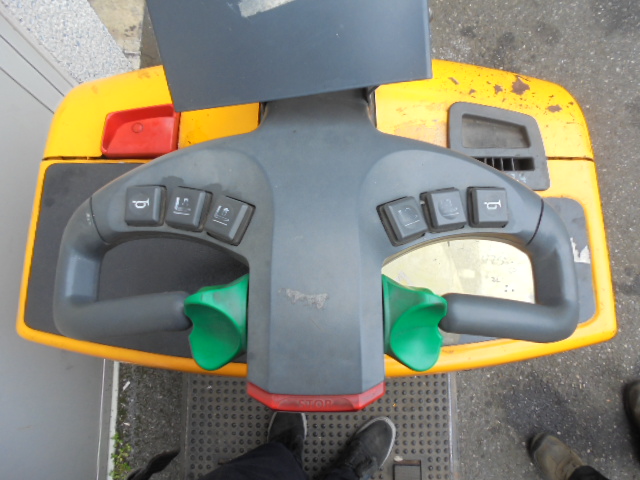 Jungheinrich-ECE 220 HP