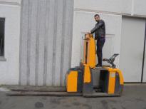 Jungheinrich-ECE 220 HP