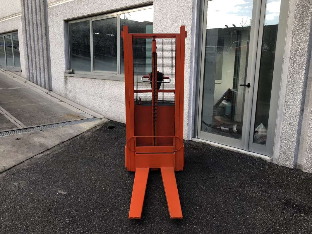 Incab-10028