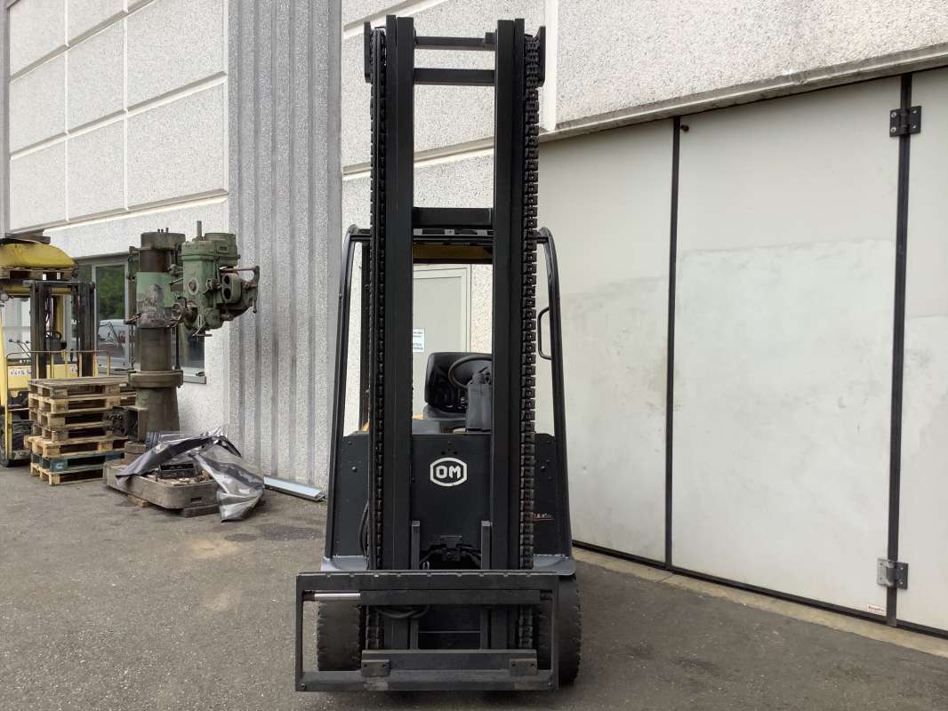 OM-XE 30 AC