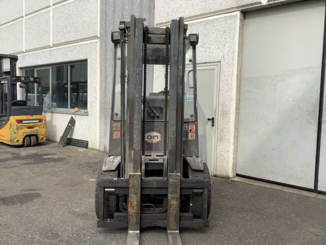 OM-XE 40