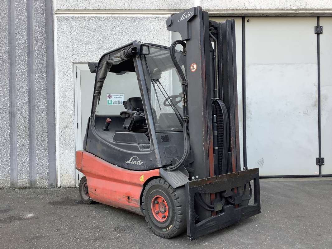 Linde-E30-02