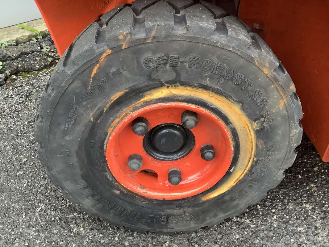 Linde-H25D-02
