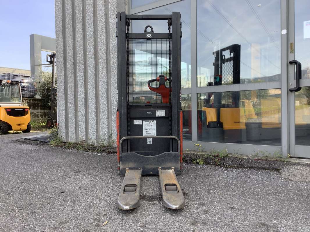 Linde-L12