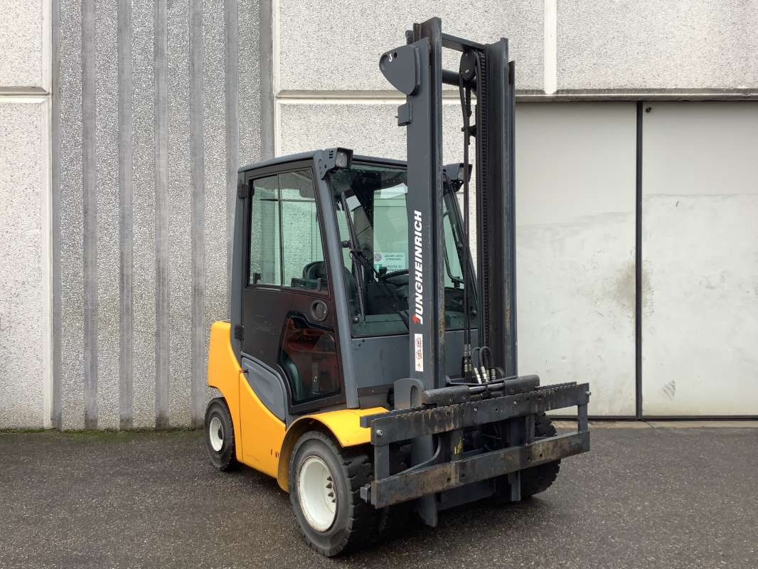 Jungheinrich-DFG 425S