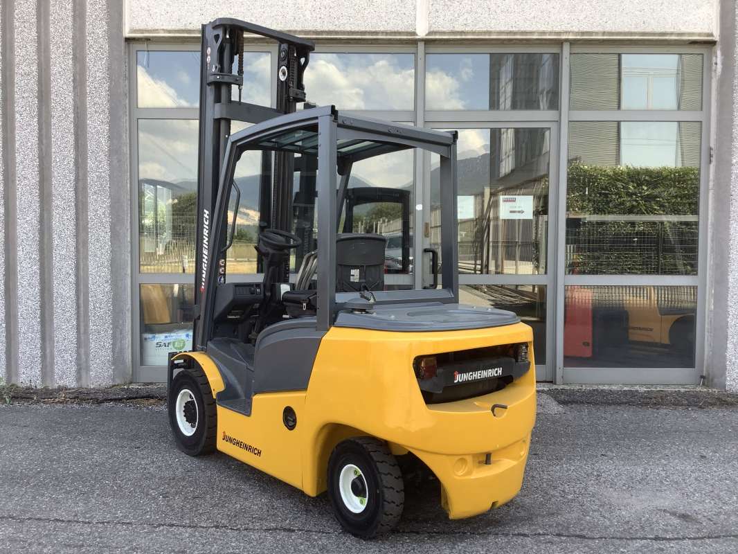 Jungheinrich-DFG 425