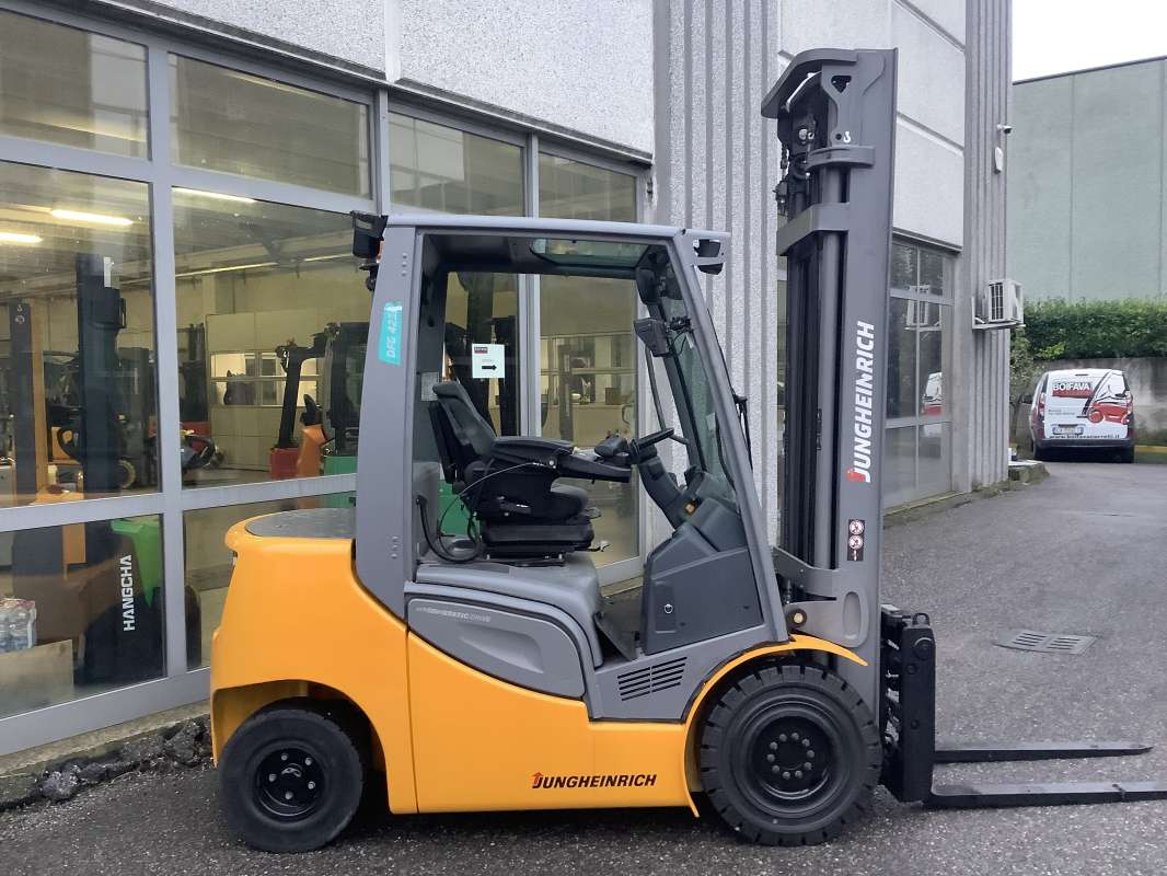 Jungheinrich-DFG 425S