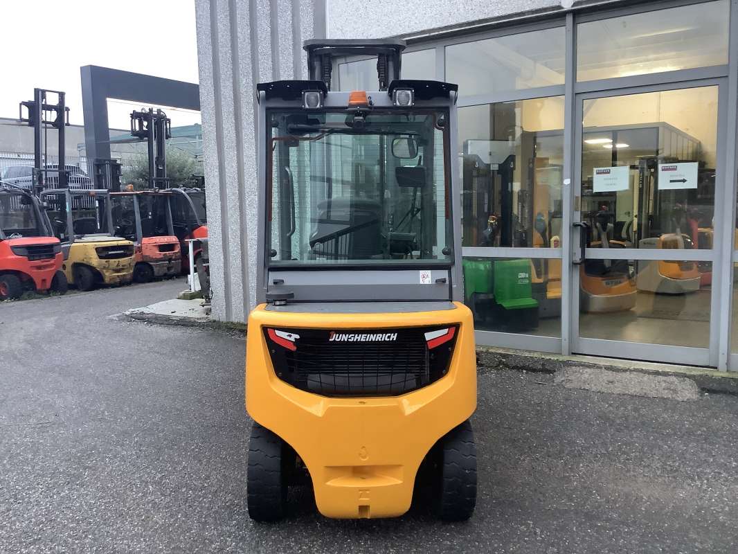 Jungheinrich-DFG 425S