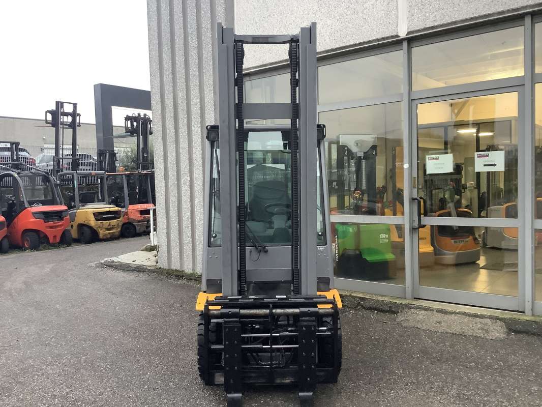 Jungheinrich-DFG 425S