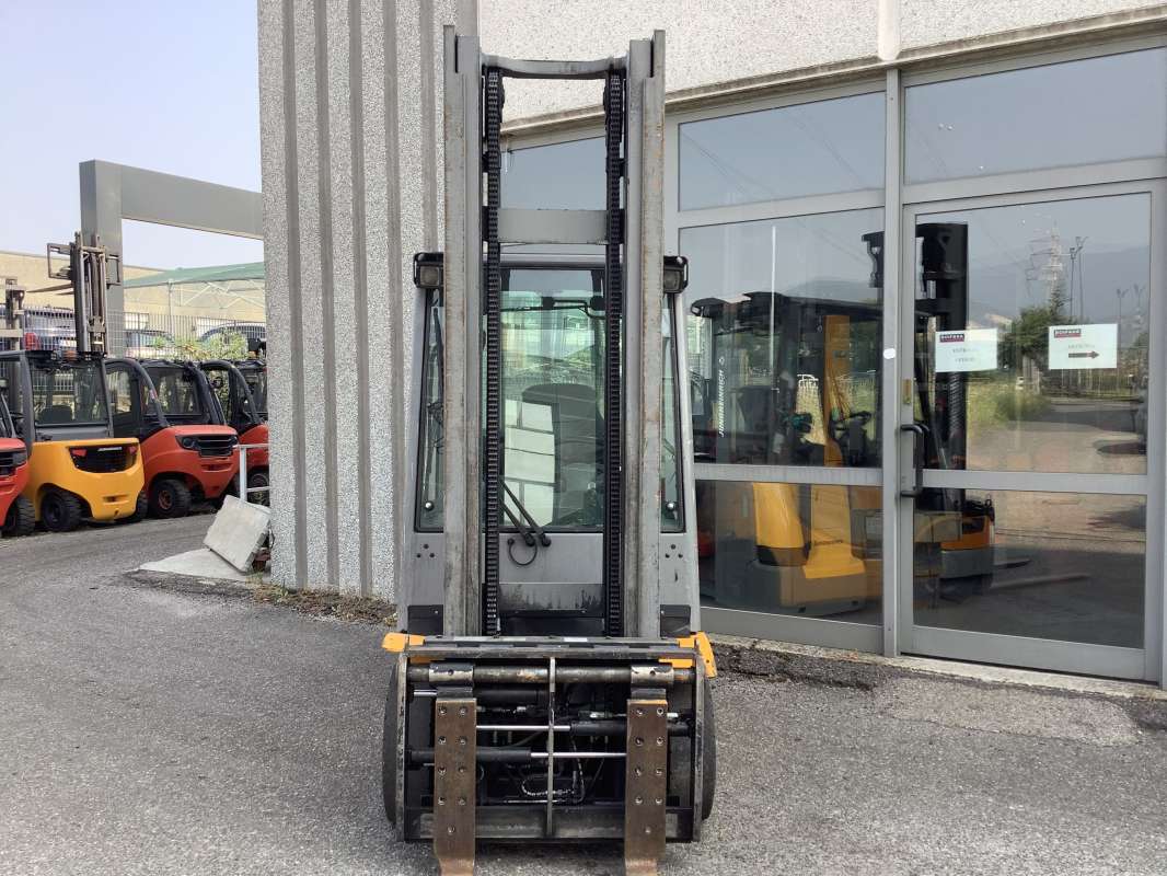 Jungheinrich-DFG 425S