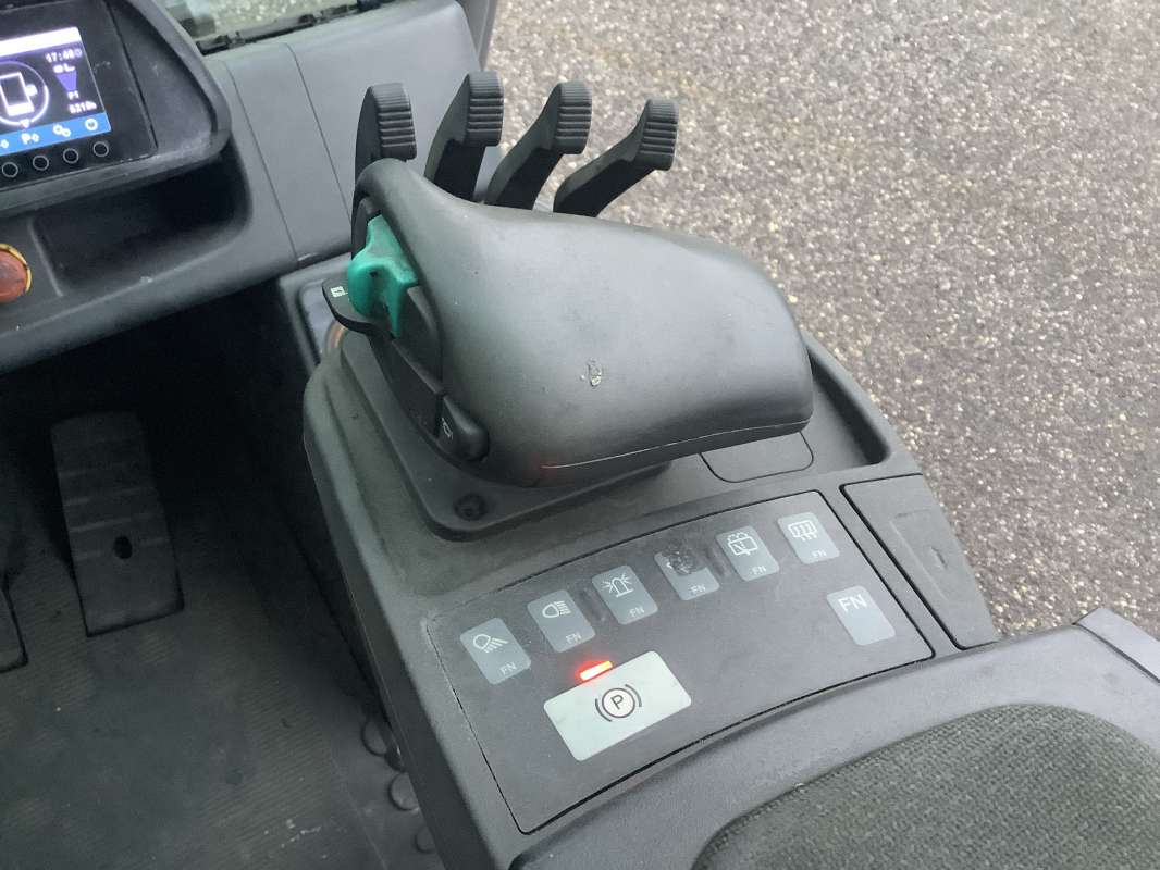 Jungheinrich-DFG 425S