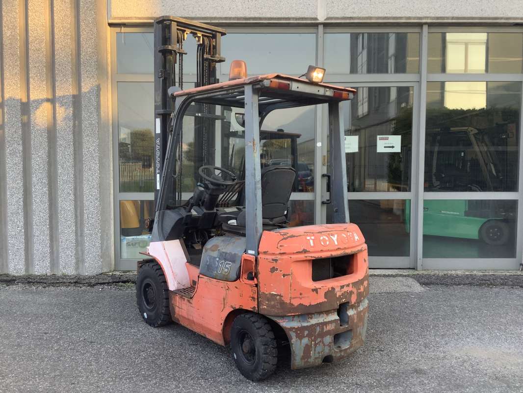 Toyota-02-7FDF15