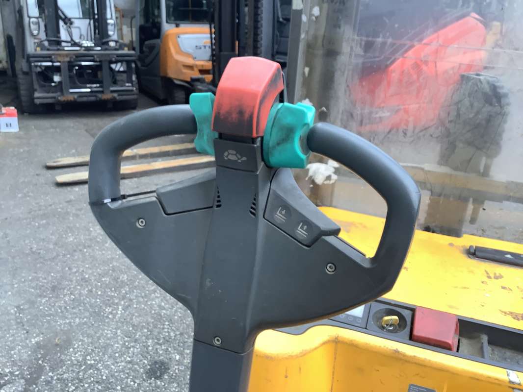 Jungheinrich-EJC 212