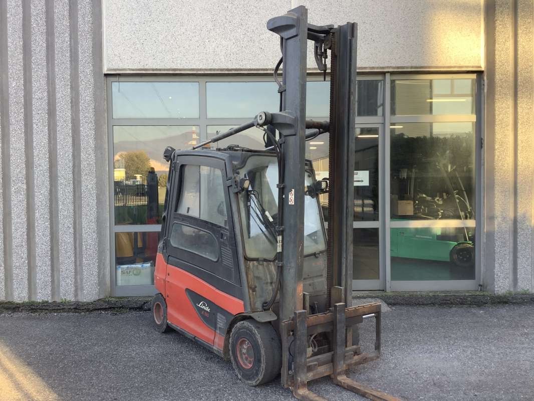 Linde-E30L-01