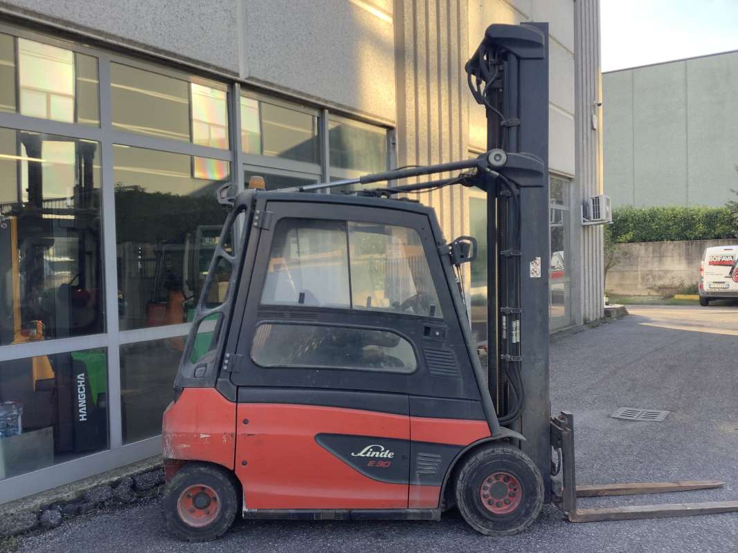 Linde-E30L-01