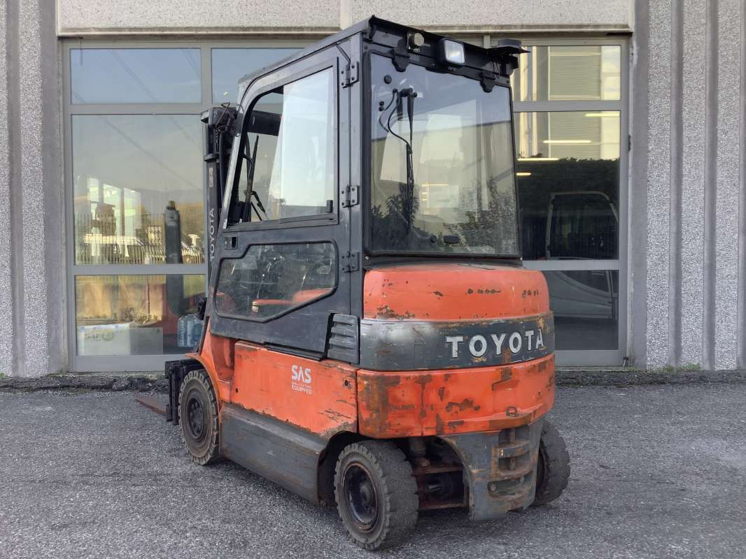 Toyota-7FBMF25